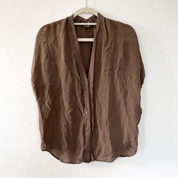 Vince Tops - Vince 100% Silk Brown Short Sleeve Blouse